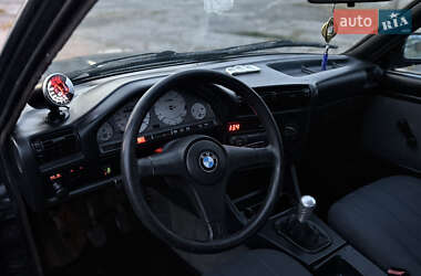Седан BMW 3 Series 1990 в 