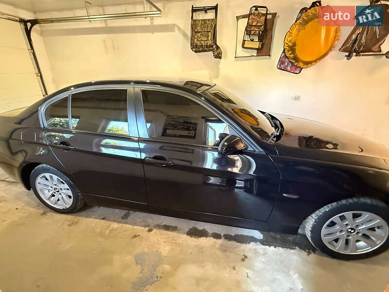 Седан BMW 3 Series 2007 в Конотопі