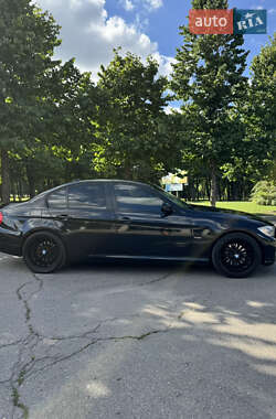 Седан BMW 3 Series 2011 в Умані