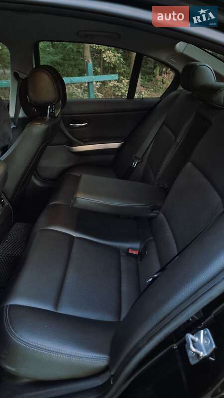 Седан BMW 3 Series 2010 в Києві