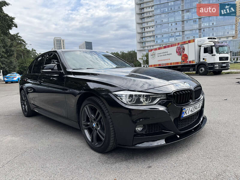 Седан BMW 3 Series 2018 в Киеве