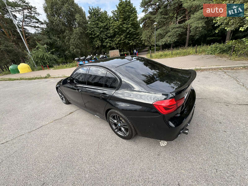Седан BMW 3 Series 2018 в Киеве