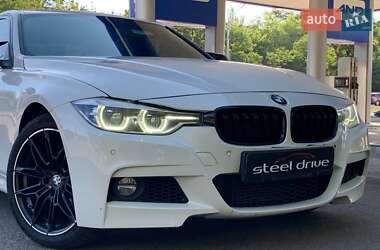 Седан BMW 3 Series 2015 в Николаеве