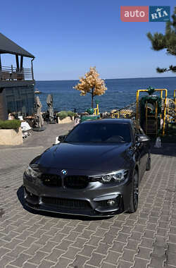 Седан BMW 3 Series 2017 в Киеве