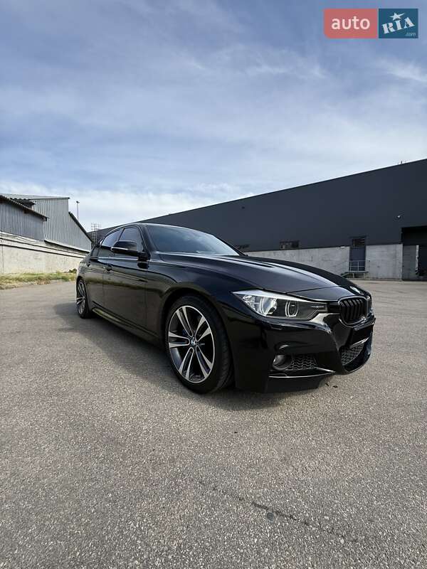 Седан BMW 3 Series 2014 в Киеве фото 3 Седан BMW 3 Series 2014 в Киеве