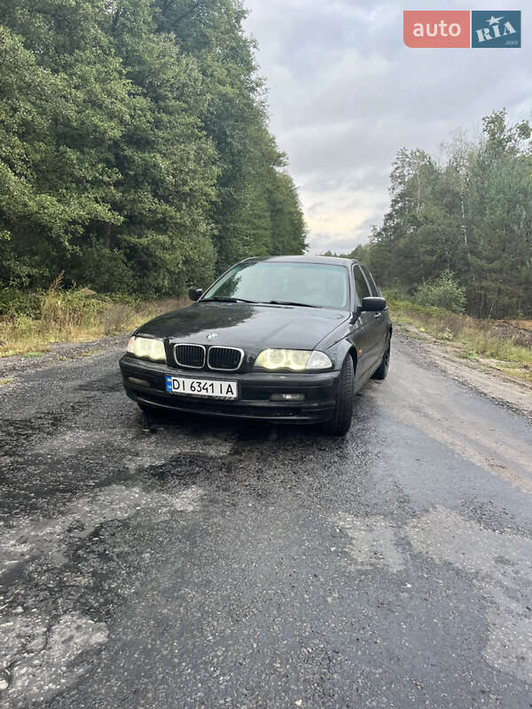 Седан BMW 3 Series 2000 в Маневичах