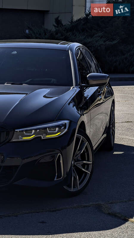 Седан BMW 3 Series 2019 в Запорожье