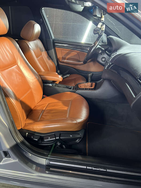 Седан BMW 3 Series 2005 в Одесі