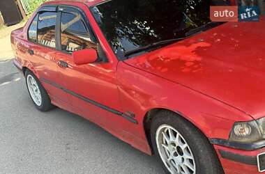Седан BMW 3 Series 1992 в 