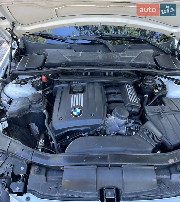 Купе BMW 3 Series 2012 в Кропивницком