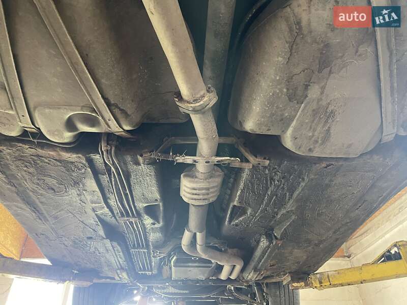 Седан BMW 3 Series 1993 в Лысянке фото 3 Седан BMW 3 Series 1993 в Лысянке