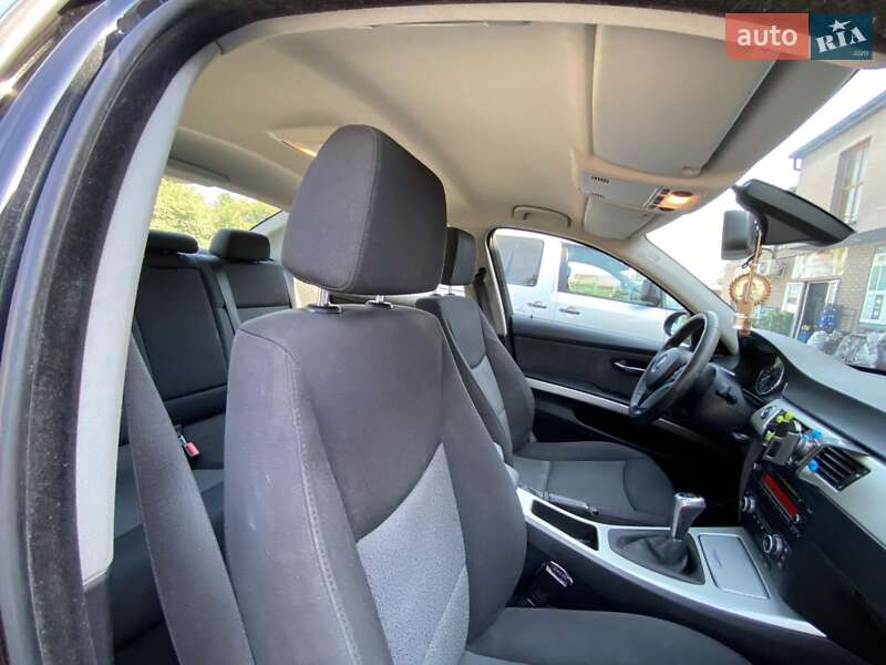 Седан BMW 3 Series 2008 в Золочеве