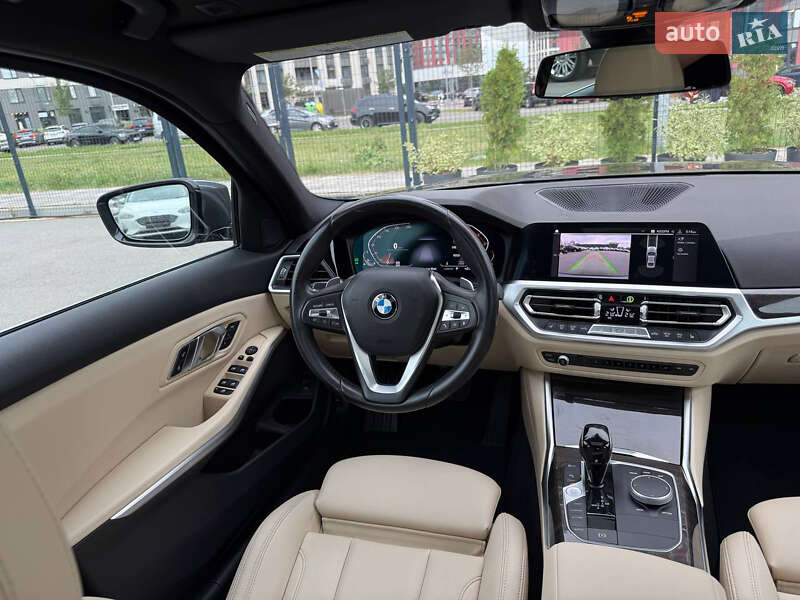 Седан BMW 3 Series 2019 в Киеве
