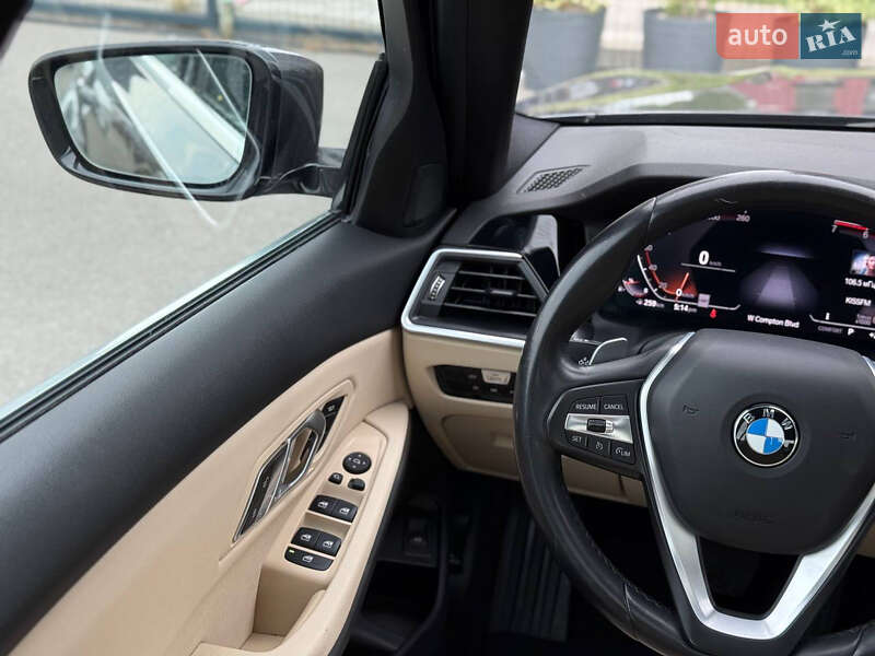 Седан BMW 3 Series 2019 в Киеве