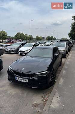 Седан BMW 3 Series 2019 в Киеве