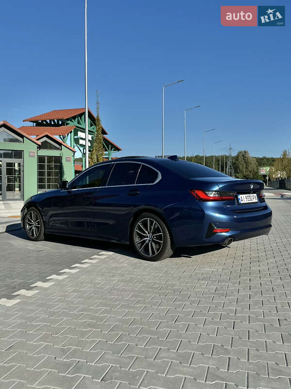 Седан BMW 3 Series 2021 в Ирпене