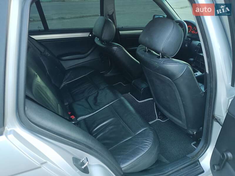 Универсал BMW 3 Series 2002 в Ахтырке