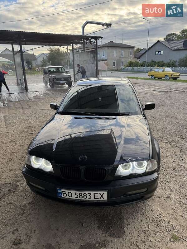 BMW 3 Series 2001