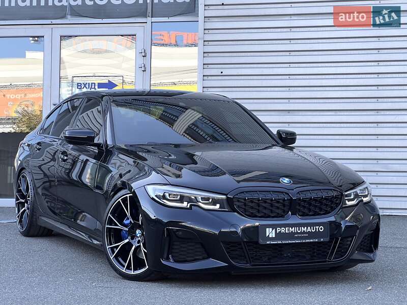 Седан BMW 3 Series 2021 в Киеве