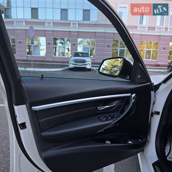 Универсал BMW 3 Series 2016 в Одессе фото 11 Универсал BMW 3 Series 2016 в Одессе