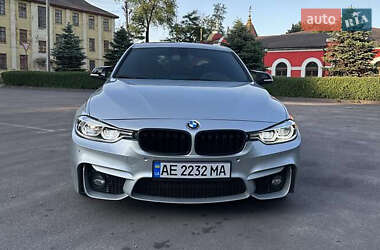 Седан BMW 3 Series 2016 в Киеве