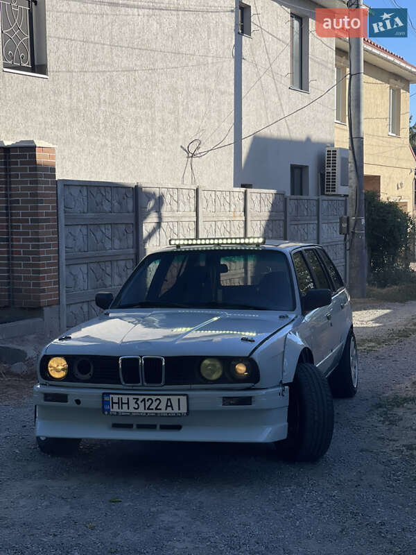 Универсал BMW 3 Series 1990 в Одессе фото 3 Универсал BMW 3 Series 1990 в Одессе