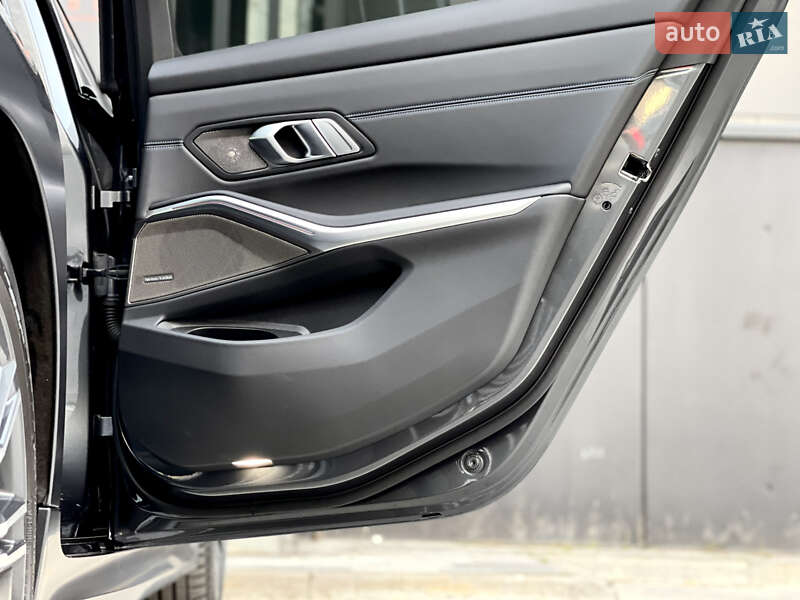 Седан BMW 3 Series 2021 в Києві