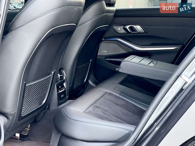 Седан BMW 3 Series 2021 в Києві
