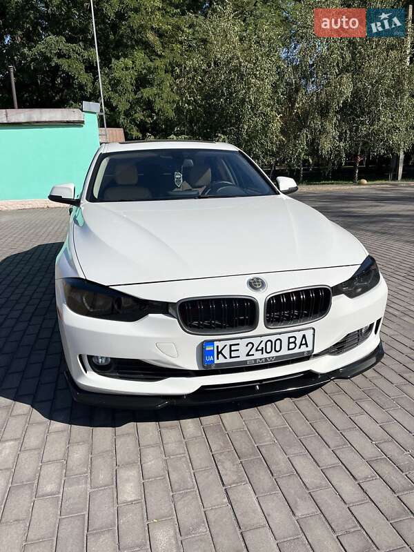 Седан BMW 3 Series 2013 в Каменском
