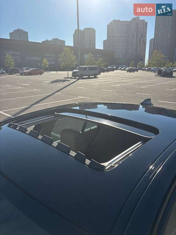 Седан BMW 3 Series 2014 в Киеве