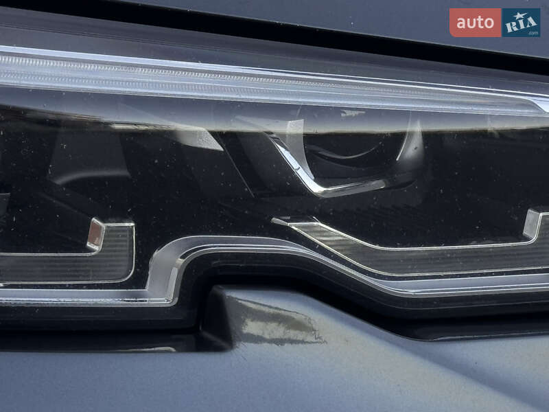 Седан BMW 3 Series 2020 в Виннице