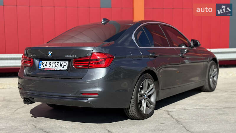 Седан BMW 3 Series 2017 в Киеве