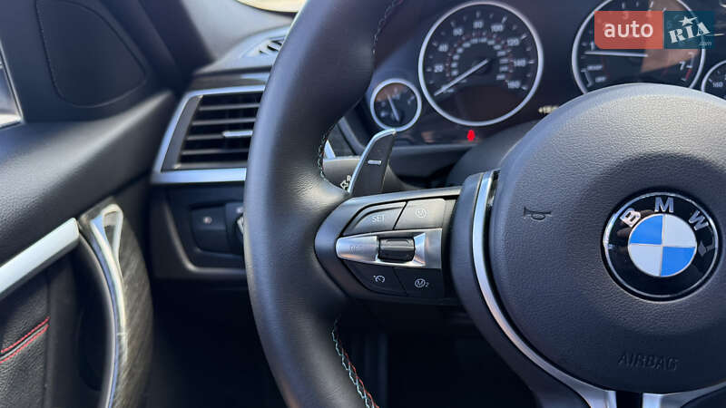 Седан BMW 3 Series 2017 в Киеве