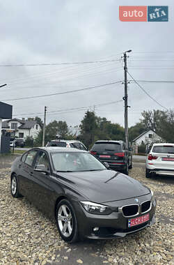 Седан BMW 3 Series 2013 в Самборі