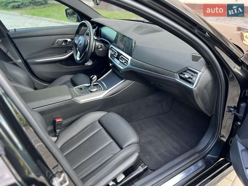 Седан BMW 3 Series 2021 в Харькове