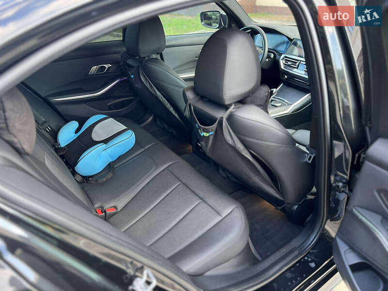 Седан BMW 3 Series 2021 в Харькове