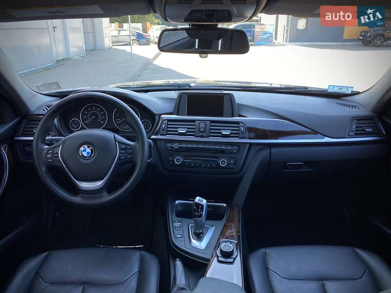 Седан BMW 3 Series 2015 в Києві