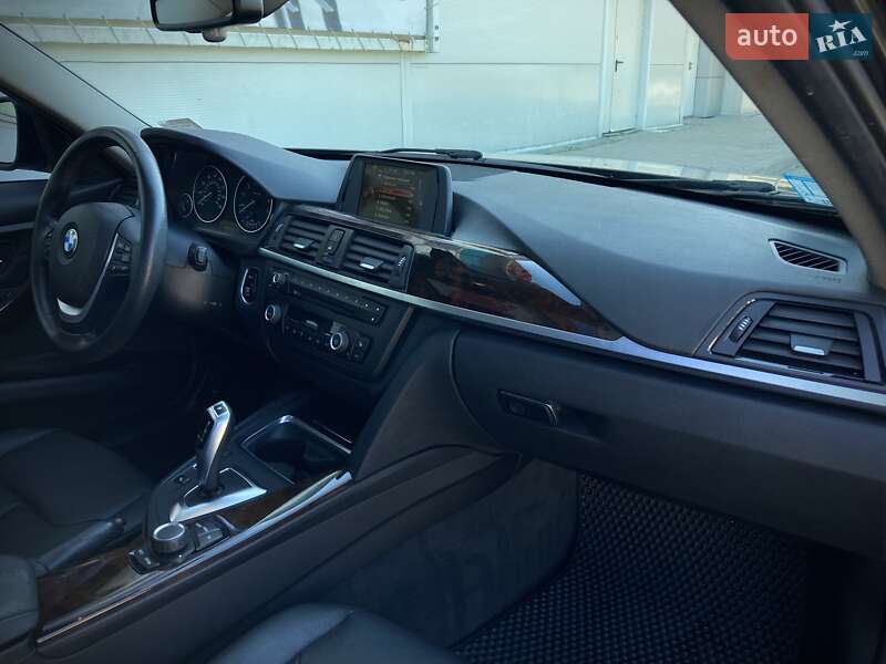 Седан BMW 3 Series 2015 в Києві