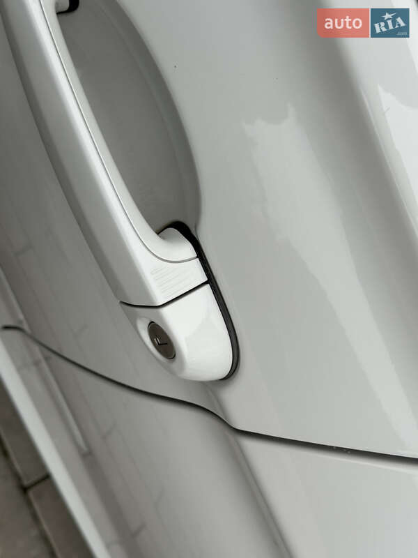 Седан BMW 3 Series 2017 в Ужгороде фото 37 Седан BMW 3 Series 2017 в Ужгороде