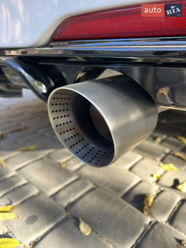 Седан BMW 3 Series 2018 в Первомайську фото 5 Седан BMW 3 Series 2018 в Первомайську