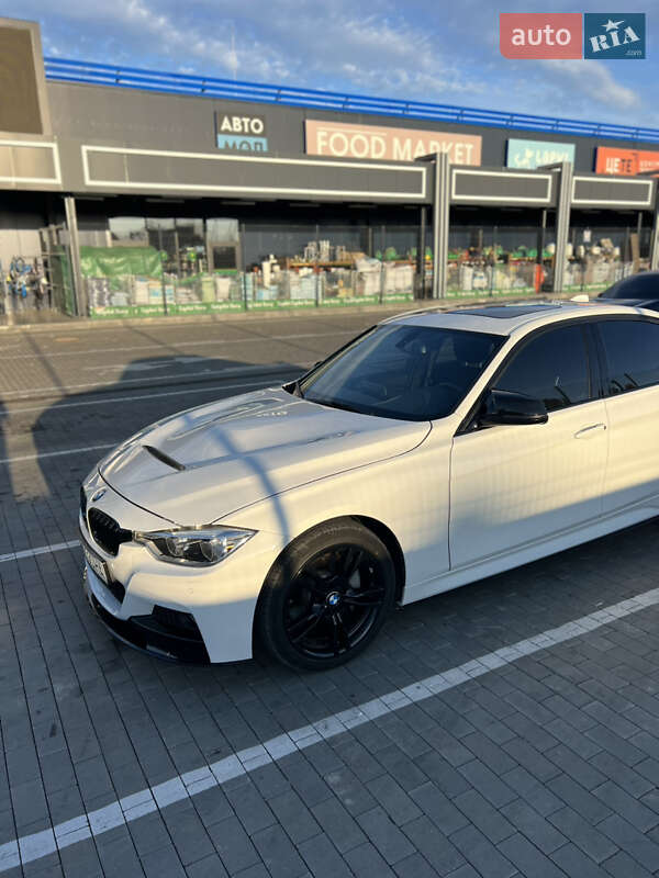Седан BMW 3 Series 2018 в Первомайську фото 10 Седан BMW 3 Series 2018 в Первомайську