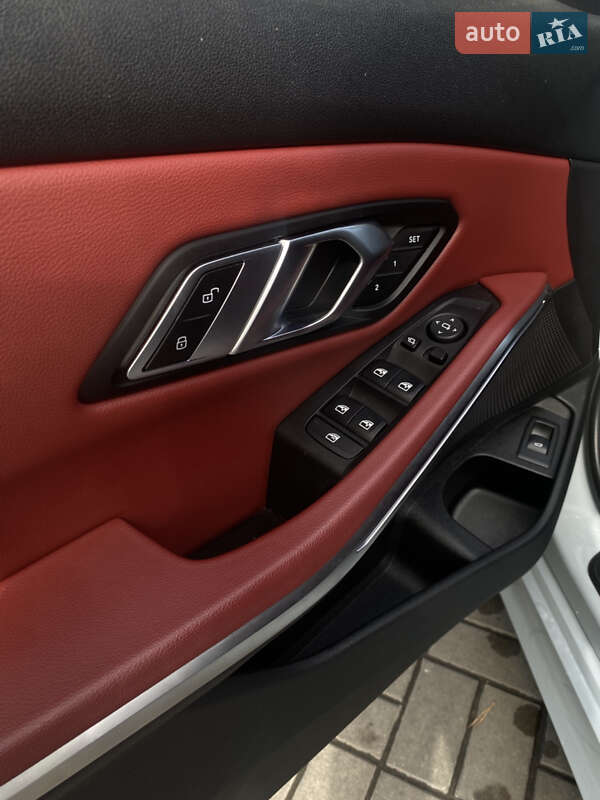 Седан BMW 3 Series 2022 в Днепре