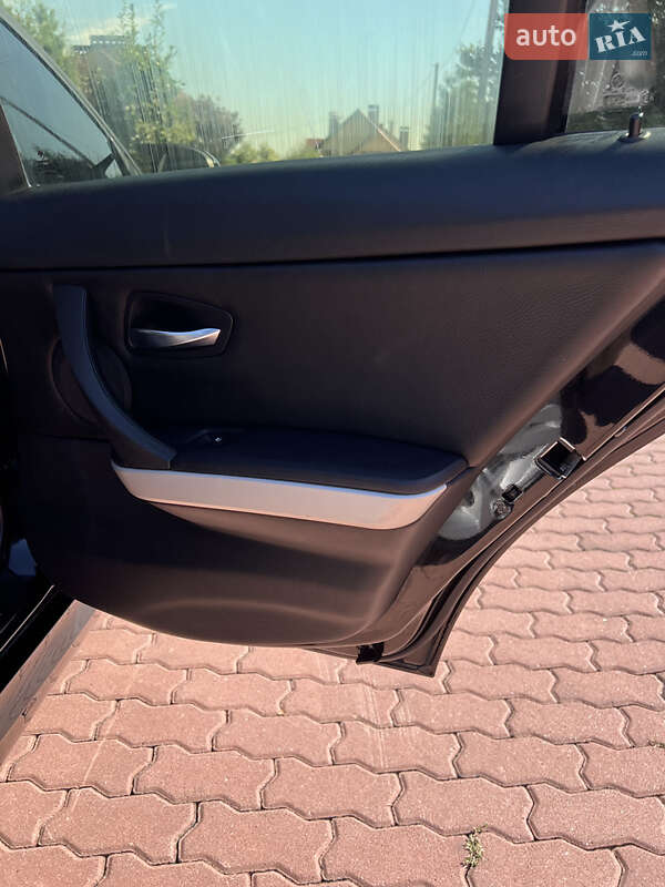 Универсал BMW 3 Series 2012 в Черновцах