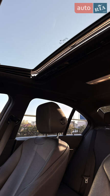 Седан BMW 3 Series 2015 в Белгороде-Днестровском фото 17 Седан BMW 3 Series 2015 в Белгороде-Днестровском