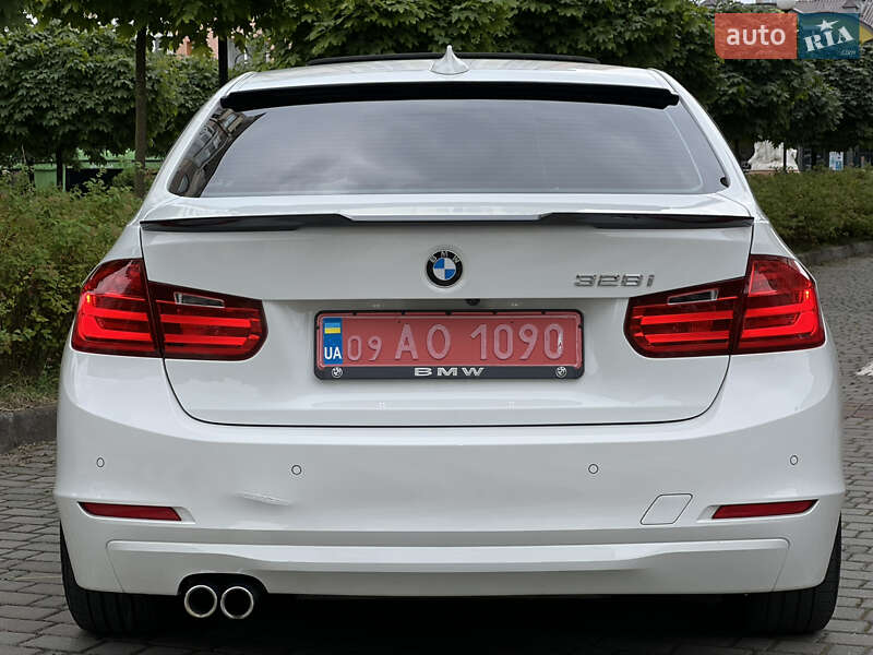 Седан BMW 3 Series 2014 в Івано-Франківську