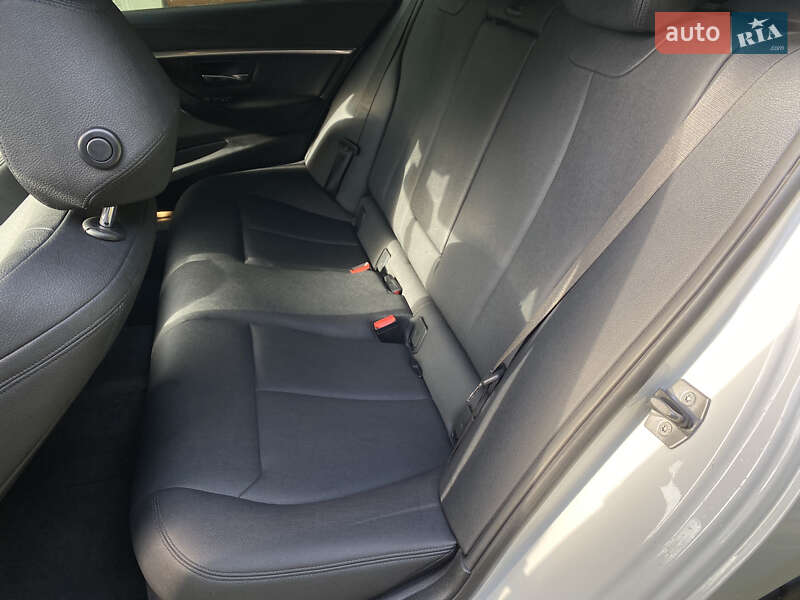 Седан BMW 3 Series 2017 в Калуше фото 21 Седан BMW 3 Series 2017 в Калуше