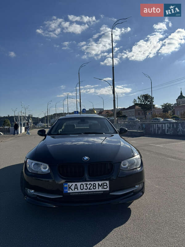 Купе BMW 3 Series 2010 в Киеве