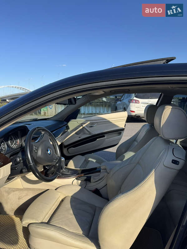 Купе BMW 3 Series 2010 в Киеве