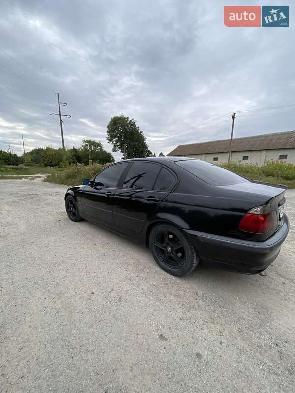 Седан BMW 3 Series 1999 в Кременце