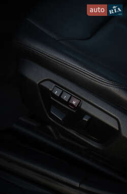 Седан BMW 3 Series 2012 в 